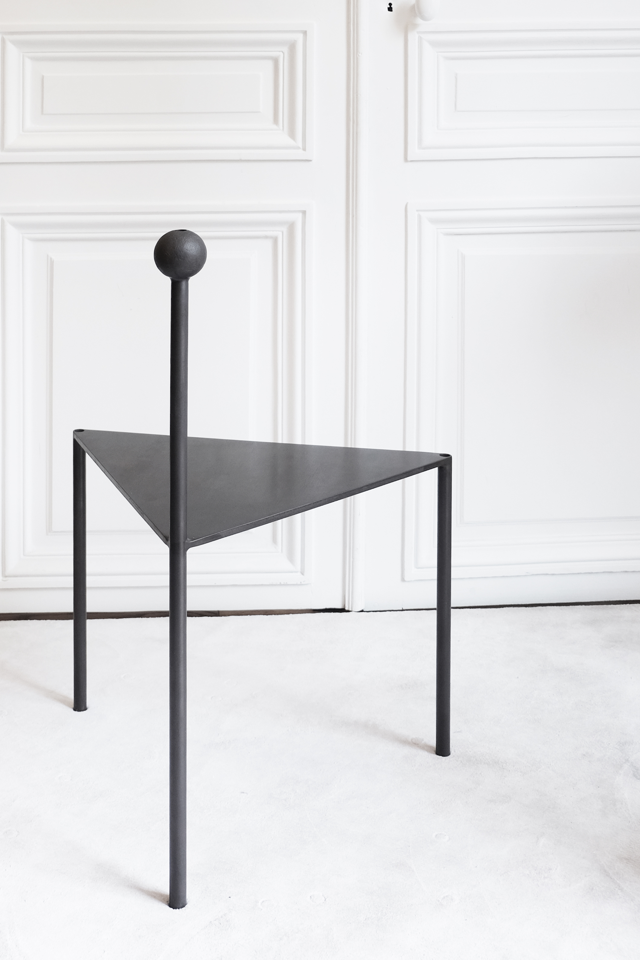 Archetype_Chair_Sphere_04